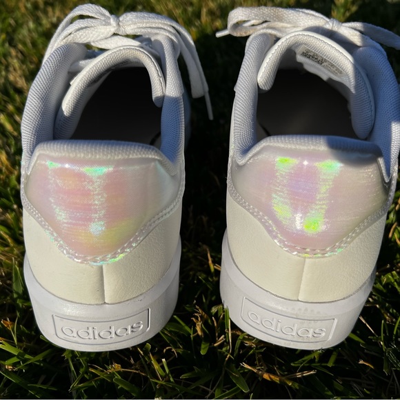 SOLD Adidas court platform women’s sneaker size 8. - Picture 11 of 13